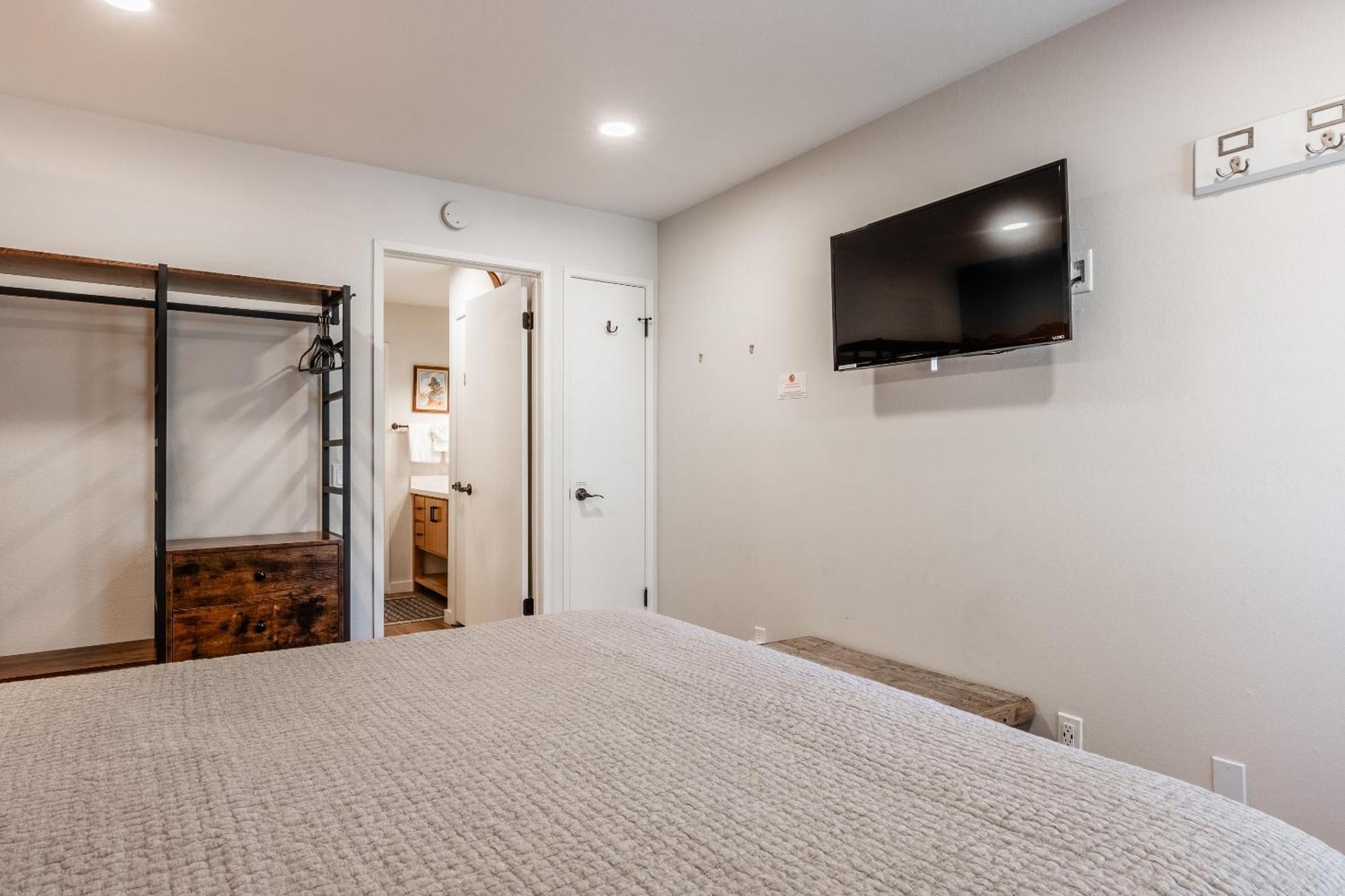 Fully Renovated! St Anton #17 Ski In Ski Out 1 Bedroom 1 Bathroom Condo! Sleeps Up To 4! Mammoth Lakes Bagian luar foto